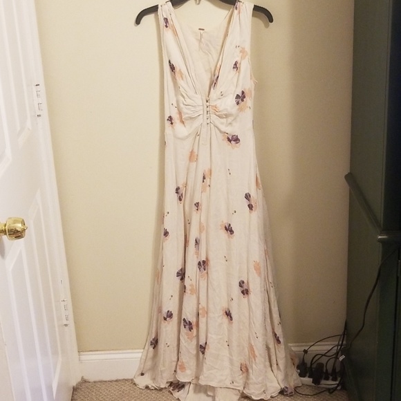 Free People Dresses & Skirts - Free People Floral Maxi Dress